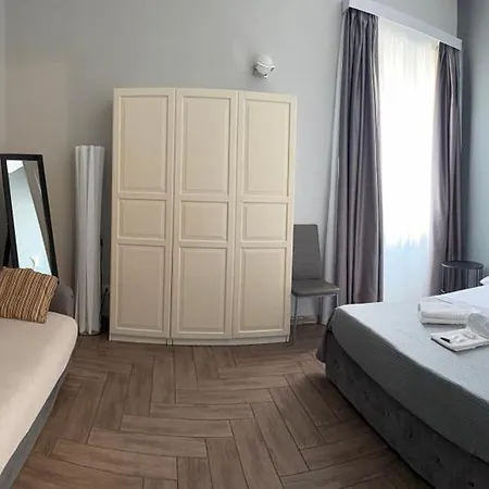 Napoleone 게스트하우스