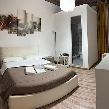 Napoleone 게스트하우스